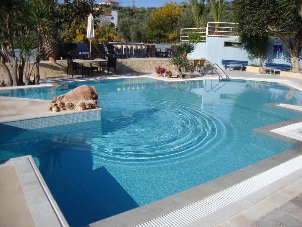 Meraki Apartments And Studios Tolón Esterno foto