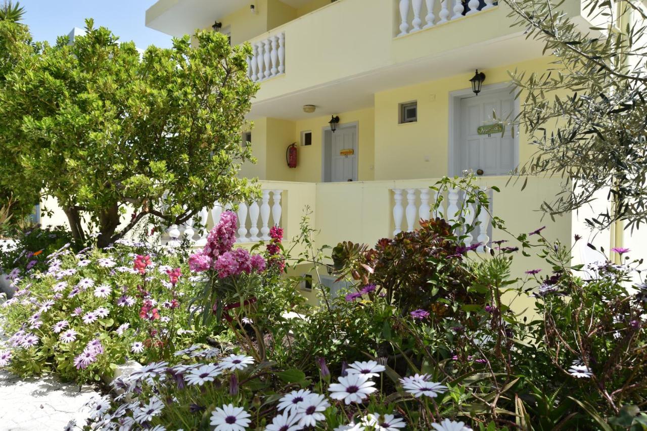 Meraki Apartments And Studios Tolón Esterno foto