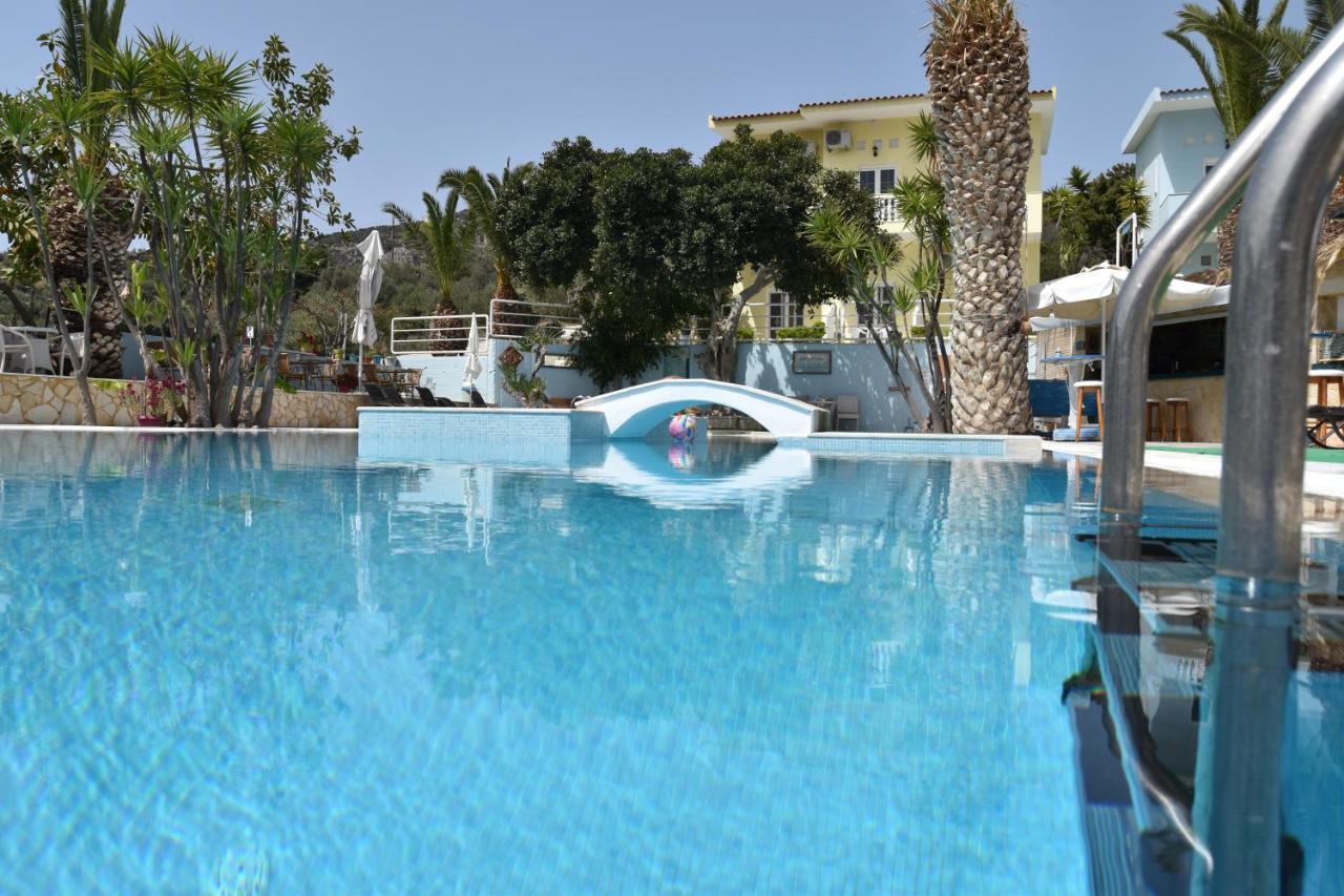 Meraki Apartments And Studios Tolón Esterno foto