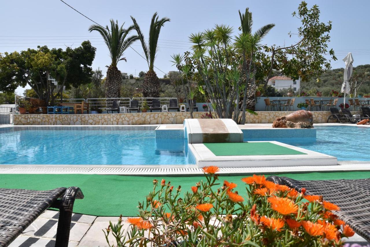 Meraki Apartments And Studios Tolón Esterno foto