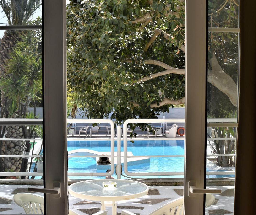 Meraki Apartments And Studios Tolón Esterno foto