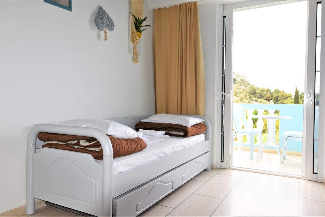 Meraki Apartments And Studios Tolón Esterno foto