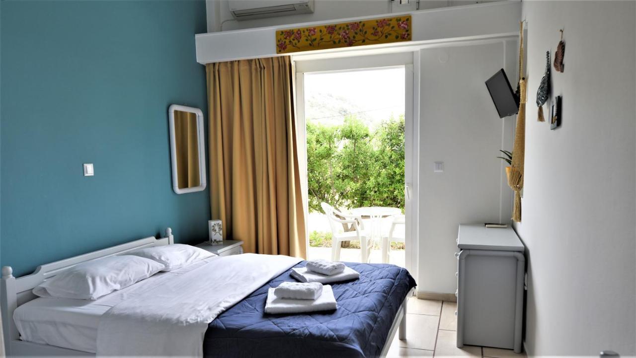 Meraki Apartments And Studios Tolón Esterno foto