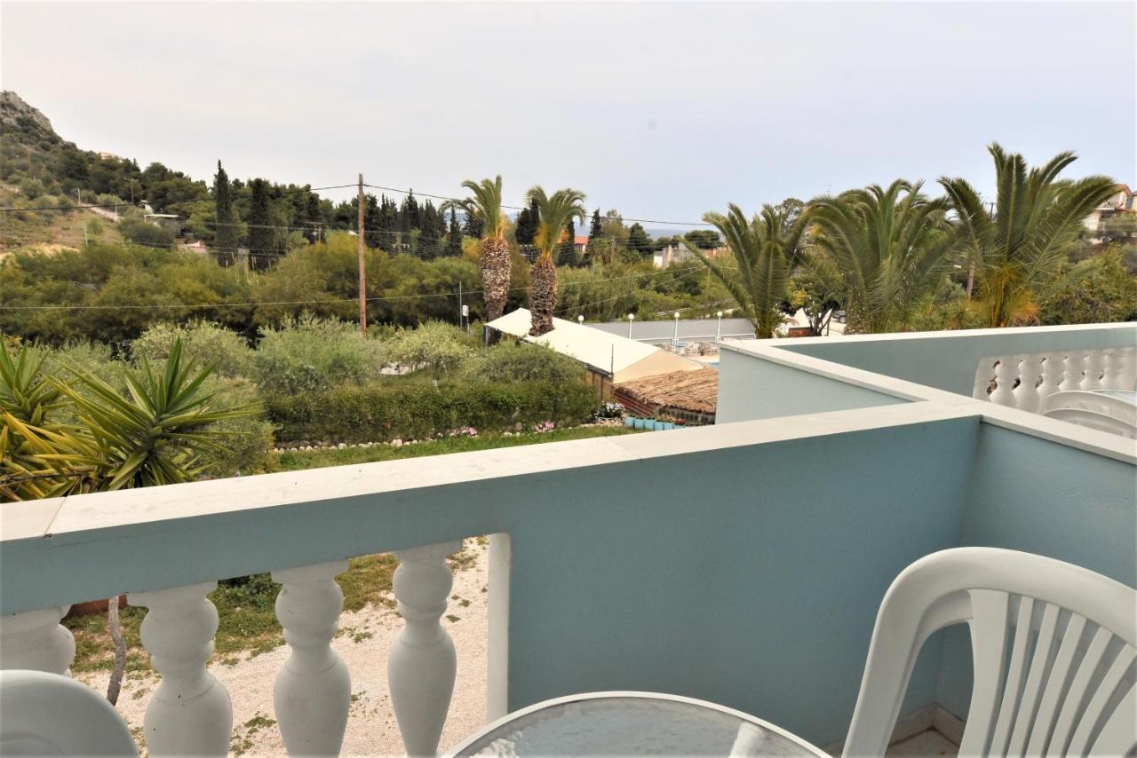Meraki Apartments And Studios Tolón Esterno foto