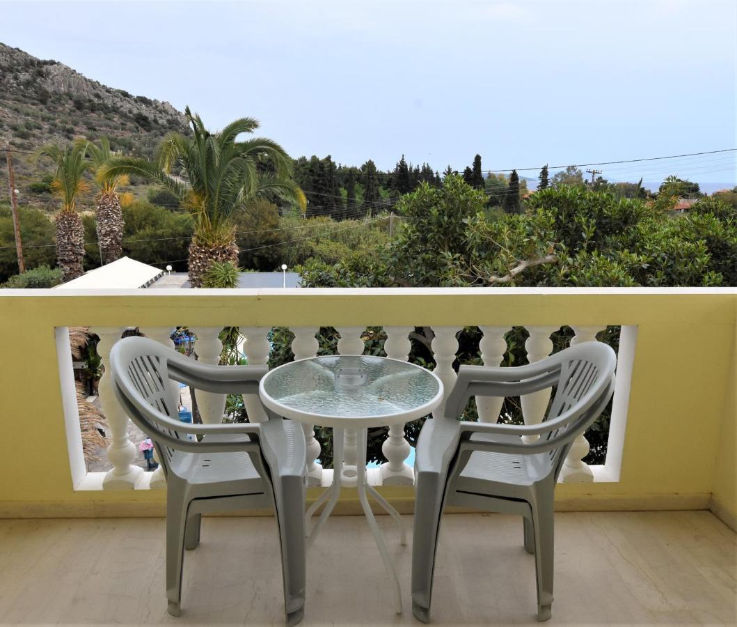 Meraki Apartments And Studios Tolón Esterno foto