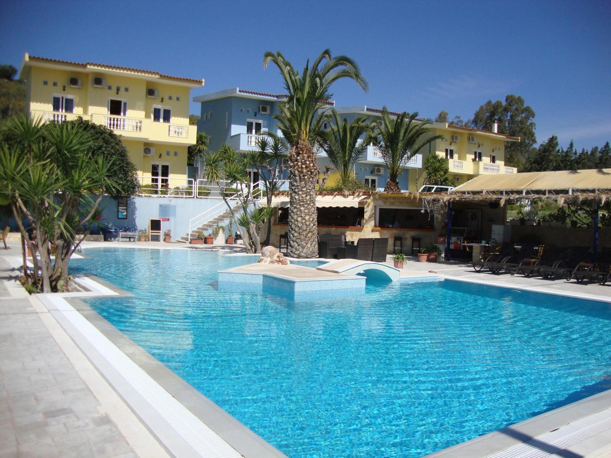 Meraki Apartments And Studios Tolón Esterno foto